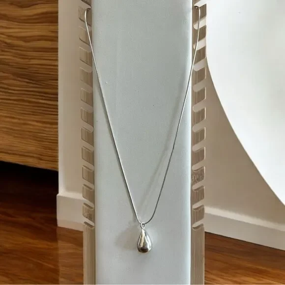 SILPADA STERLING SILVER TEARDROP PENDANT & NECKLACE - Picture 2 of 5